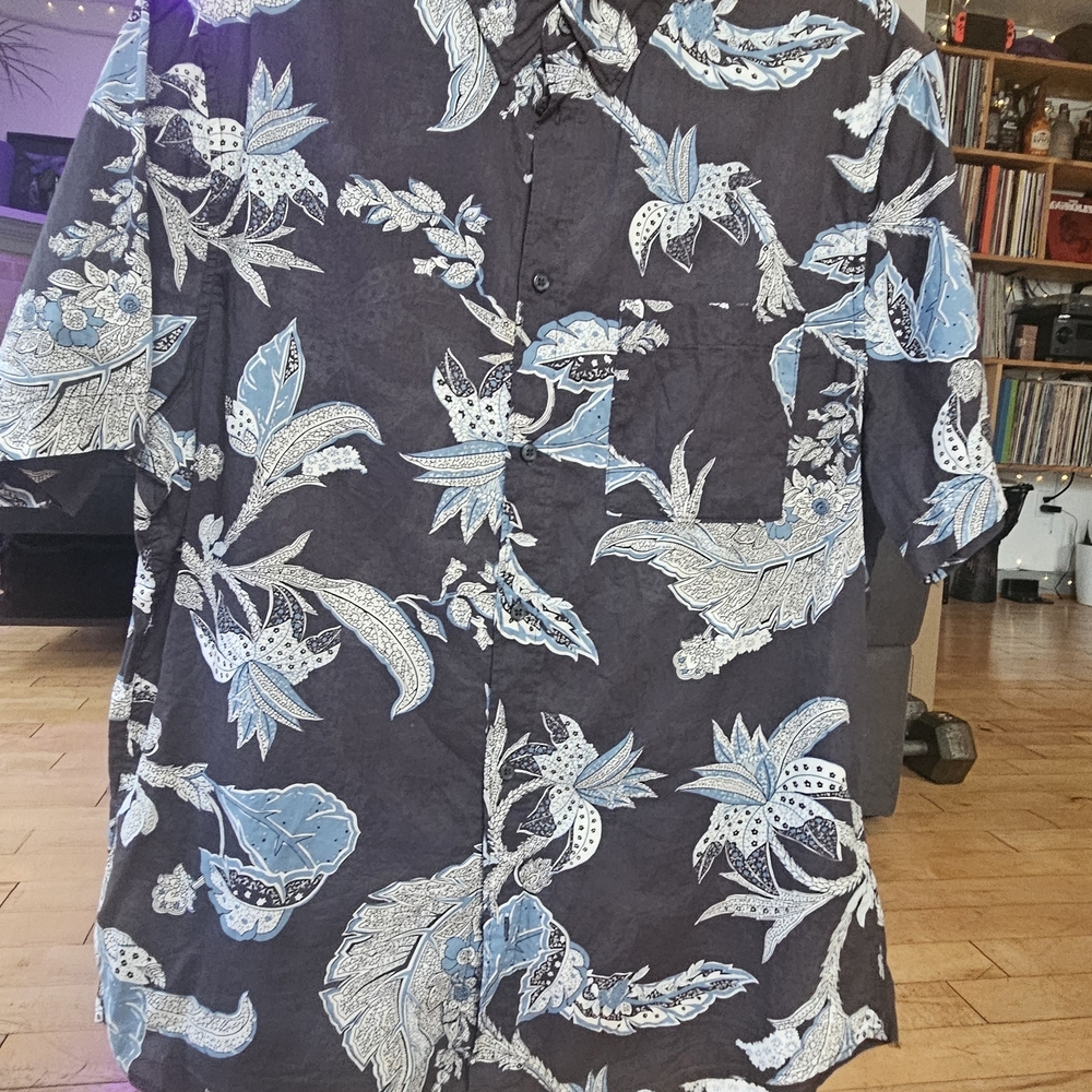 H&M Navy and Light Blue Floral Button-Down Shirt